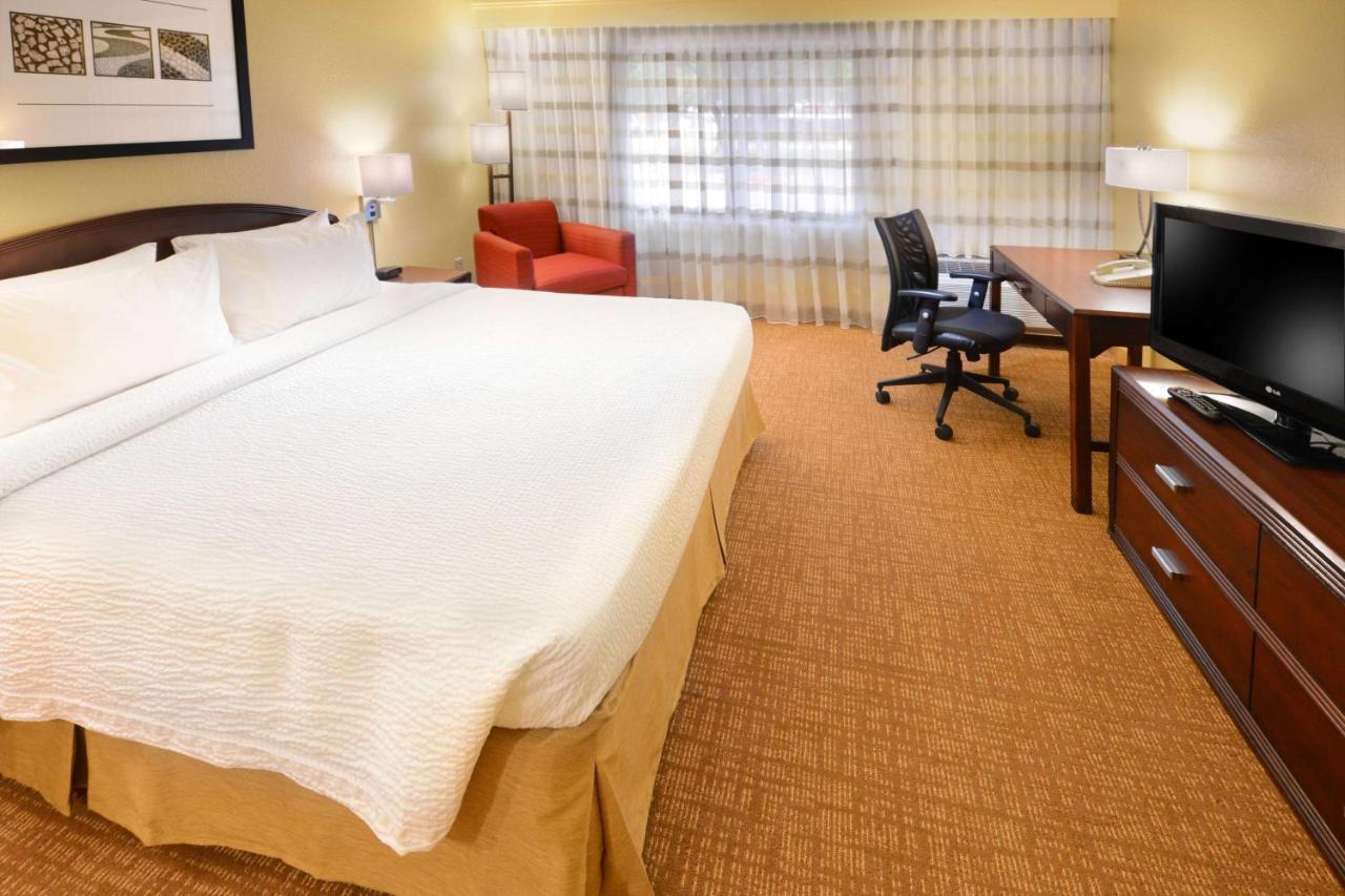 HOTEL SONESTA SELECT FORT WORTH FOSSIL CREEK FORT WORTH, TX 3* (United  States) - from US$ 89 | BOOKED